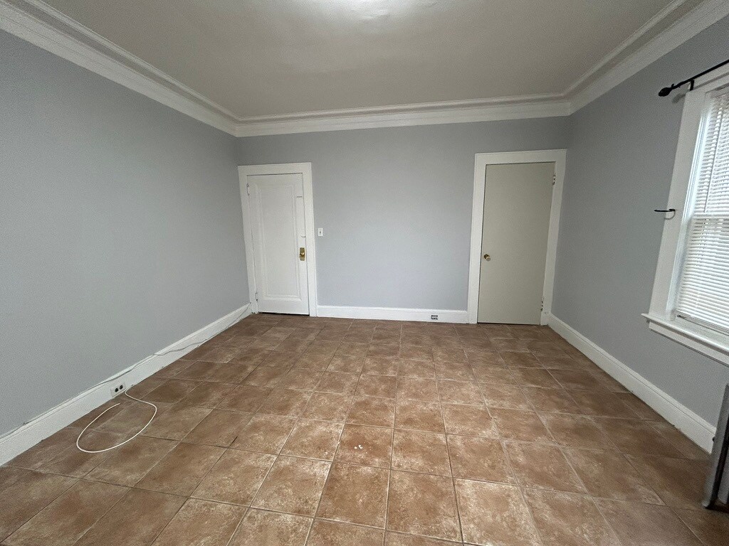 LIVING ROOM - 227 N 15th St
