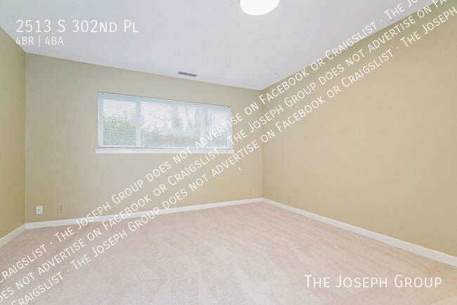 Building Photo - 2513 S 302nd Pl