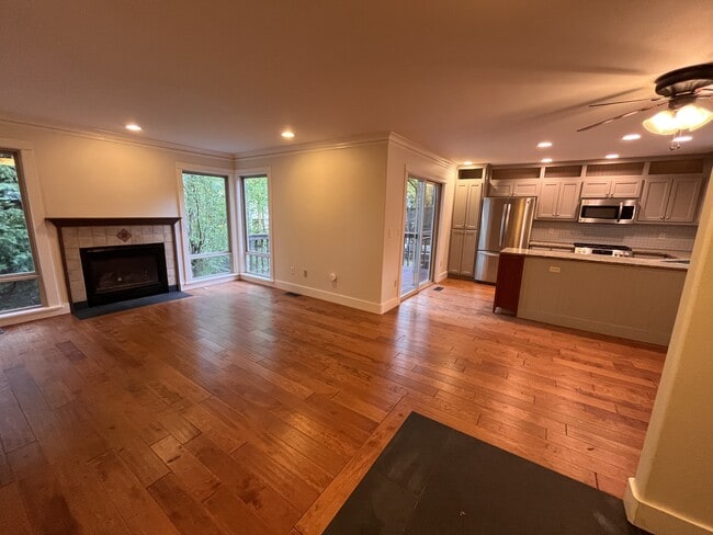 Building Photo - 243 S Palatine Hill Rd