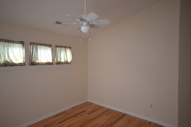 Building Photo - 39B Jacobs Way Dr