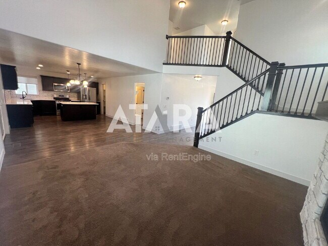 Building Photo - 1788 W Fall Brook Dr