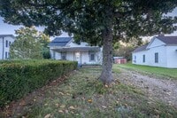 Building Photo - Updated 2-Bedroom, 2-Bath Home!