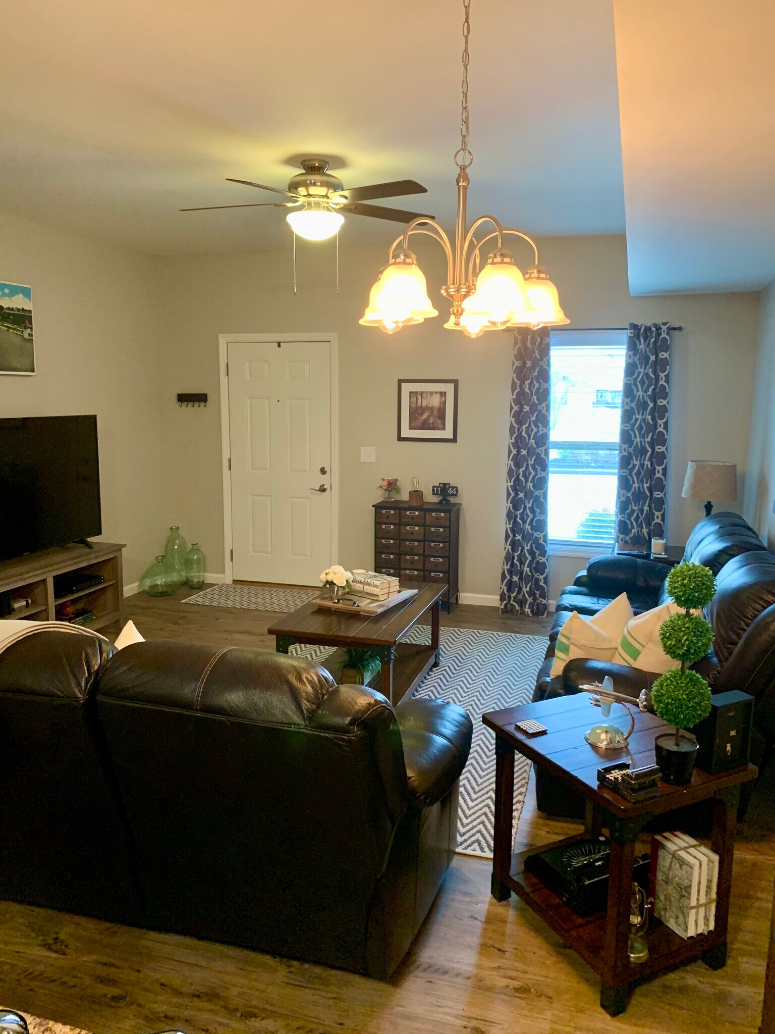 Building Photo - 85 Melrose Dr