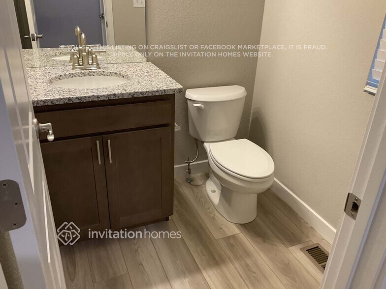 Building Photo - 11843 Mission Peak Pl