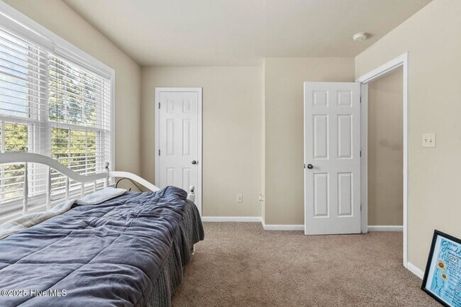 Building Photo - Newly Painted 2 Bed Townhome In Carolina Forest!