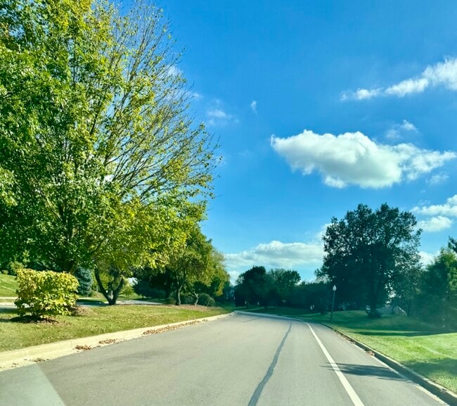 Building Photo - 61 Southgate Course