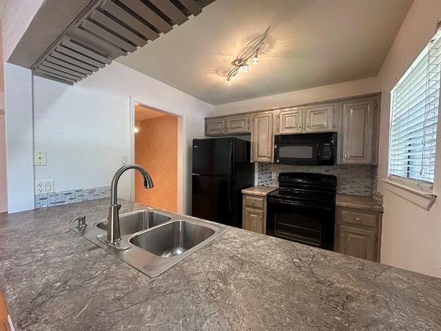 Building Photo - 4049 Herschel Ave