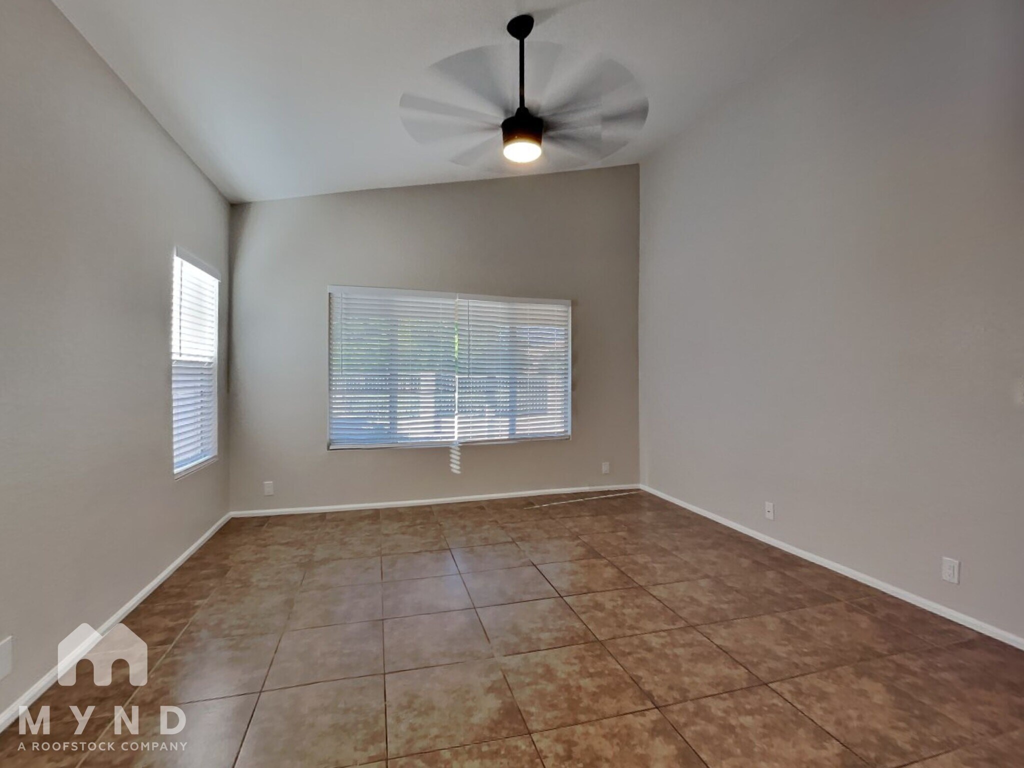 Building Photo - 11507 W Dana Ln