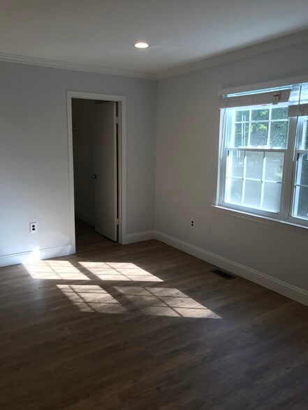 Building Photo - 159 Devon Ct