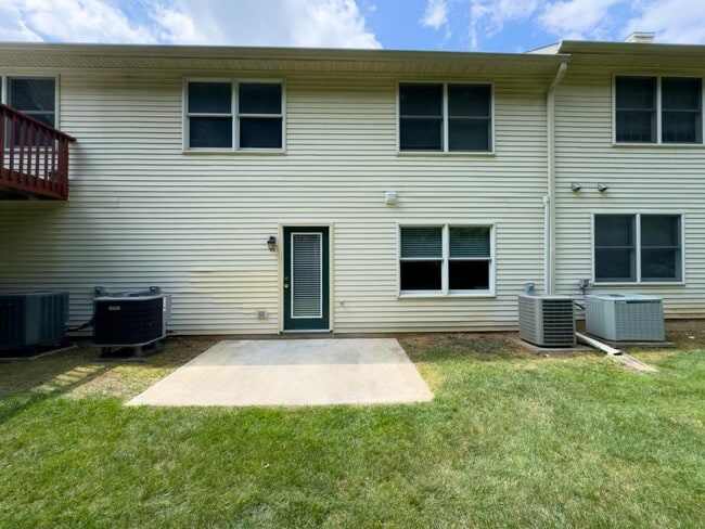 Building Photo - 162 Lindfield Cir