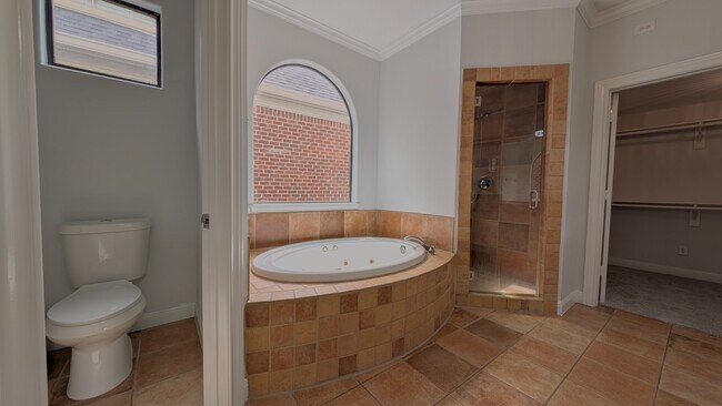 Building Photo - 1307 Riverine Ct