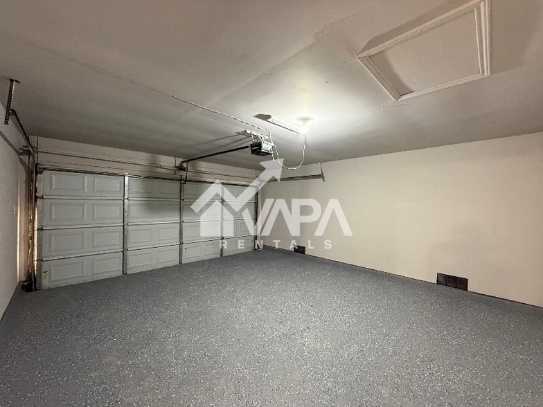 Building Photo - 8659 Serena