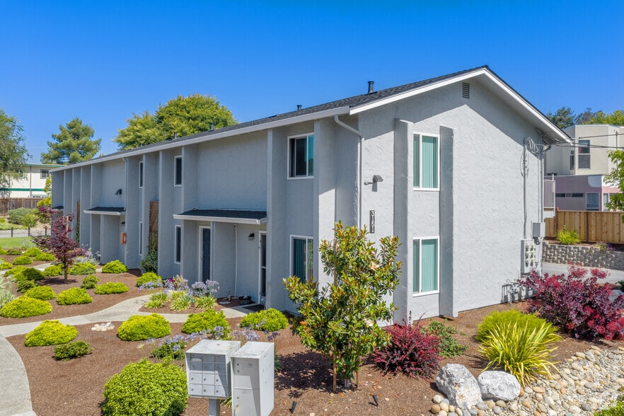 Building Photo - Thurber Apartments