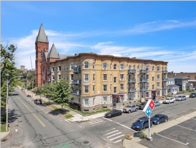 Primary Photo - 173 Elm St