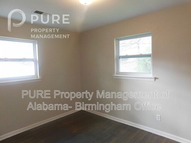 Building Photo - 2028 Progress St