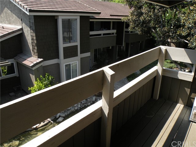 Building Photo - 40 Streamwood