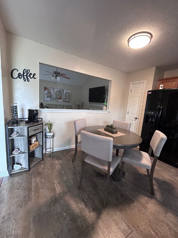 Building Photo - 1030 Woodland Dr