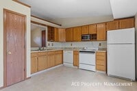 Building Photo - 3171 Obrien St