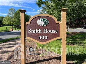 Building Photo - 172 Sayre Dr