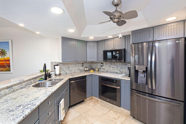 Building Photo - 9500 S Ocean Dr