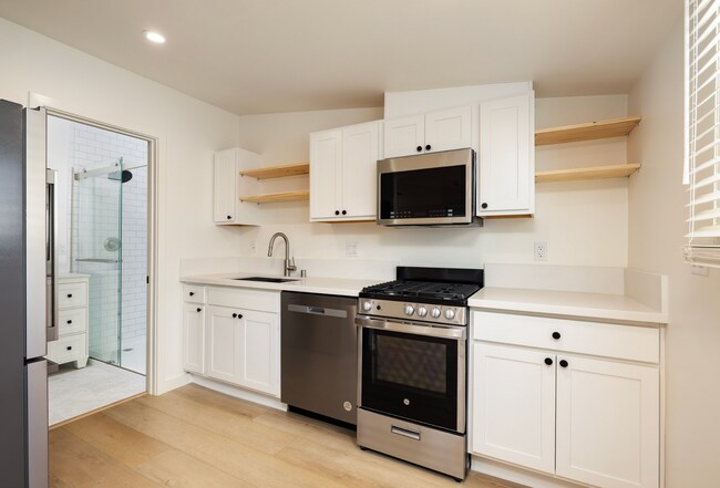 Building Photo - Studio - Downtown Santa Barbara