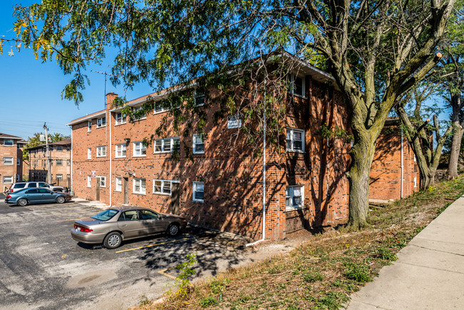 Building Photo - 14026 S School St