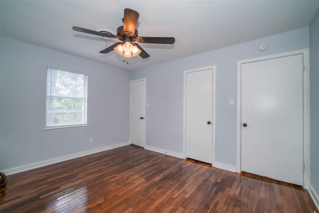 Master BR - 812 Glencrest Ln