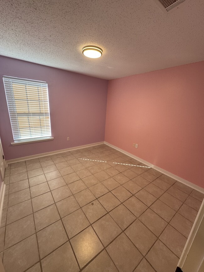 Building Photo - 10604 Sharp Blvd