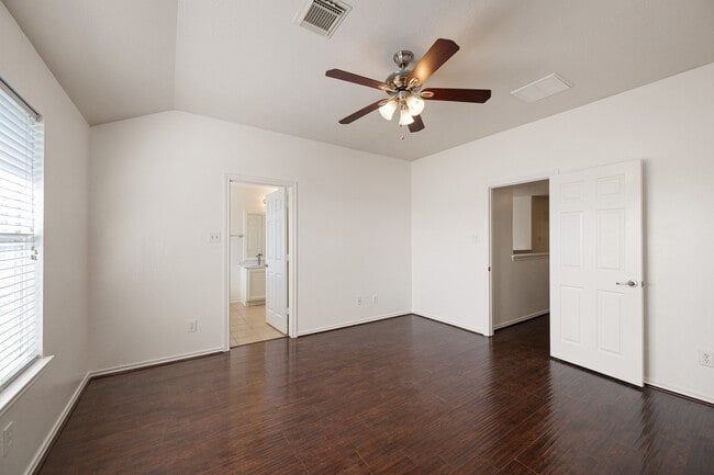 Building Photo - 11938 Ramla Place Trail