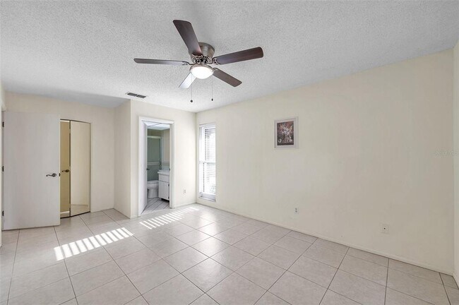 Building Photo - 2291 Shelly Dr