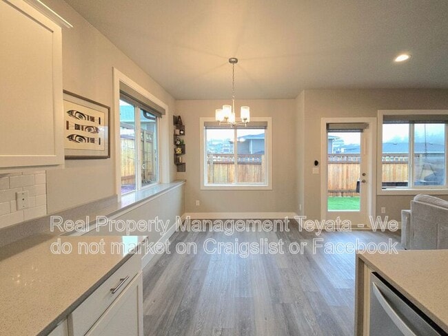 Building Photo - 6211 N Beulah Ave