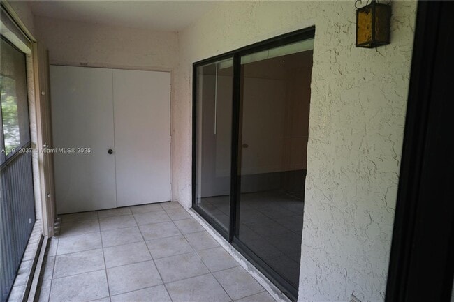 Building Photo - 8632 NW 34th Pl