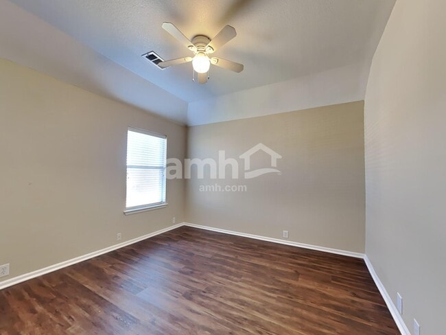 Building Photo - 2844 S Serrano