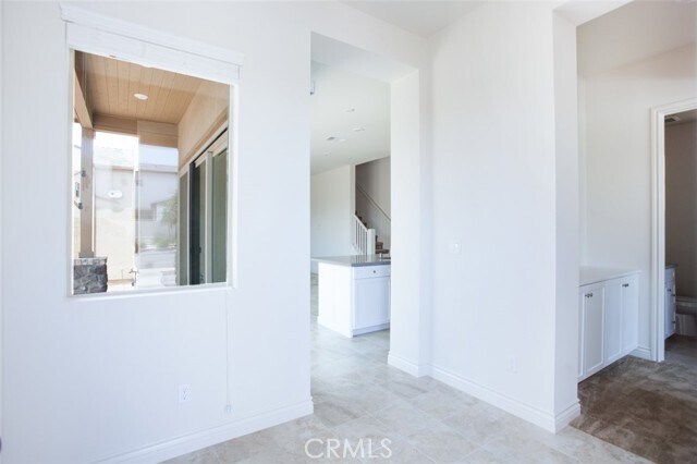 Building Photo - 198 Frame