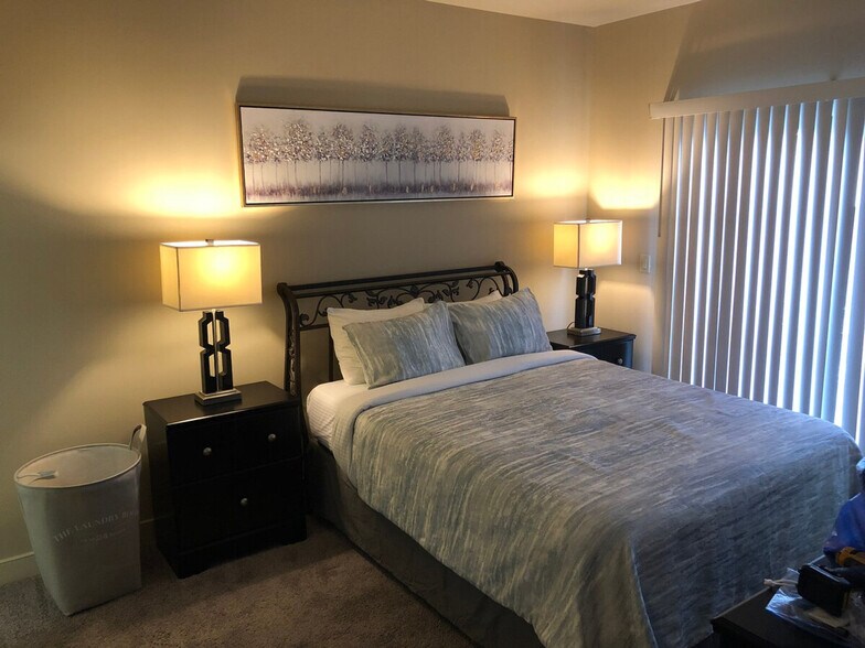 Building Photo - 31 Station Ct