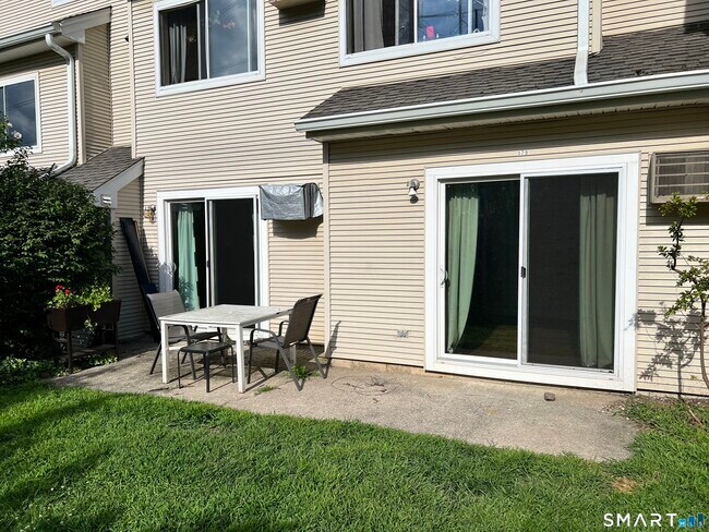 Building Photo - 179 Willow Springs