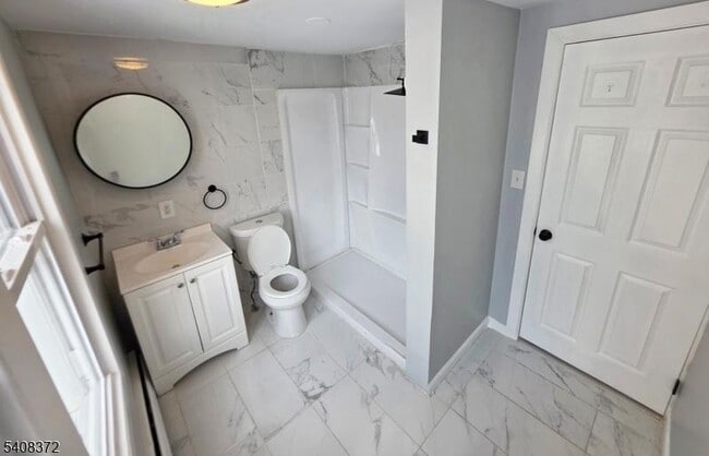 Building Photo - 115 Grant Ave