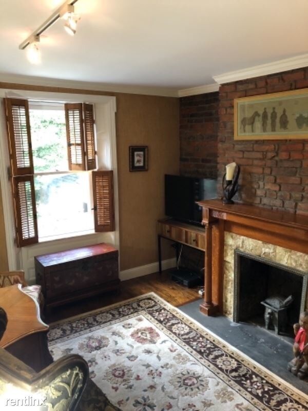Building Photo - 2 br, 1 bath House - 1223 Resaca Pl
