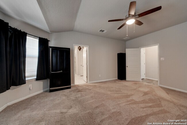 Building Photo - 4 Bedroom/3 Bath Remington Ranch Subdivision