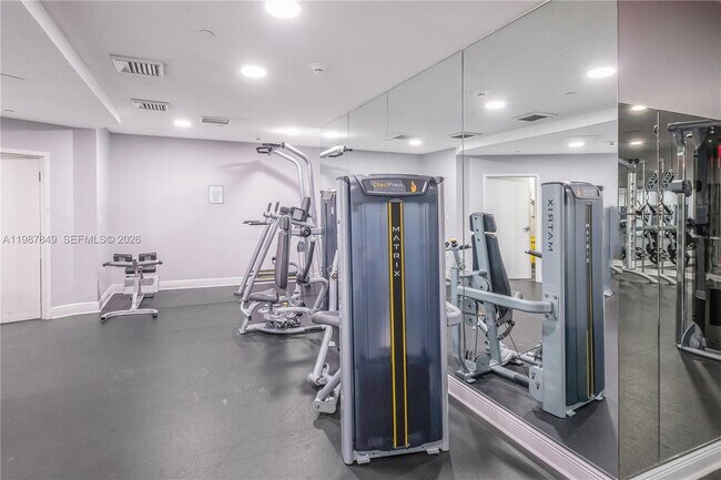 Building Photo - 1250 S Miami Ave