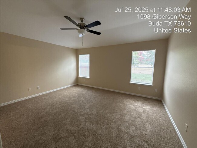 Building Photo - 1098 Giberson Way