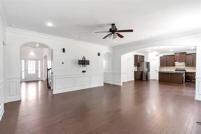 Building Photo - 2635 Azalea Bluff Dr