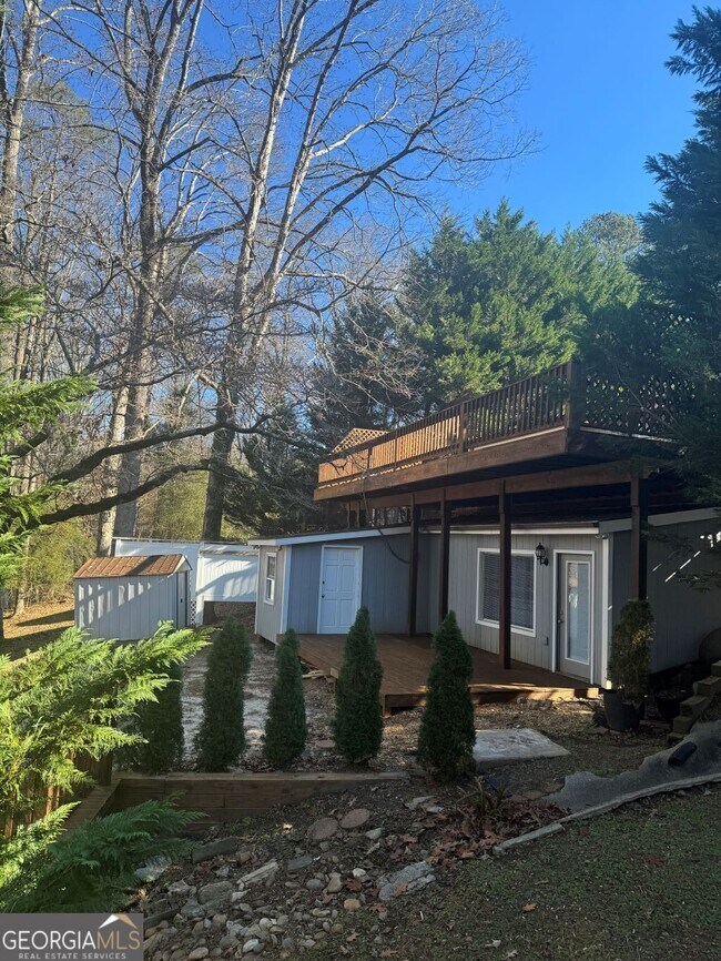 Building Photo - 8940 Bay Dr