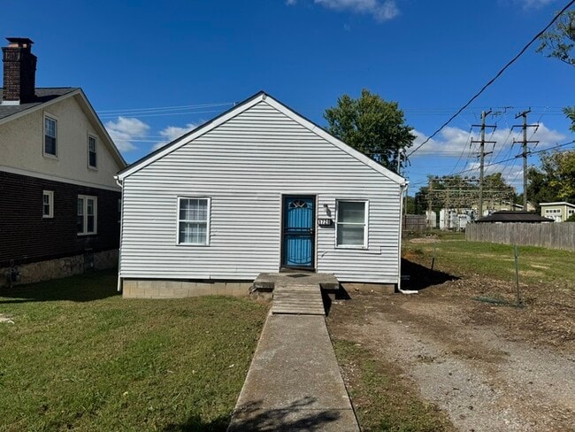 Primary Photo - 1728 Knowles St