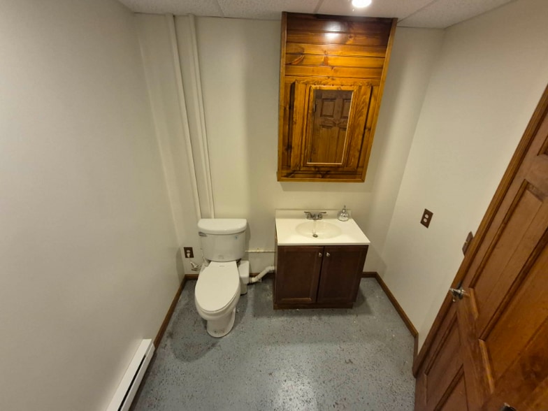 Building Photo - 317 Ruskin Dr