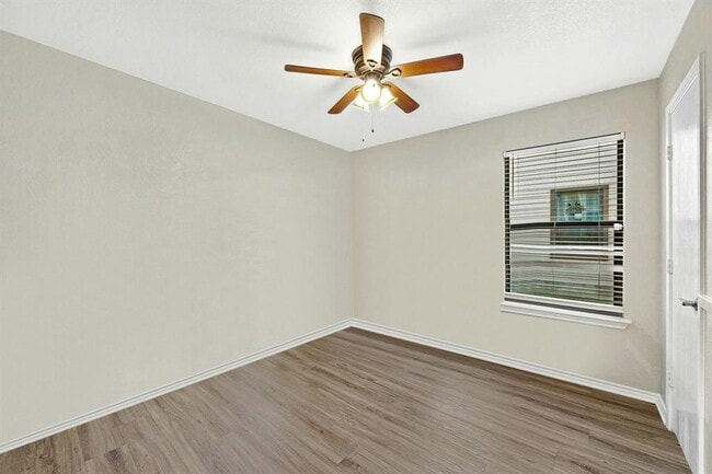Building Photo - 2246 Perkins Pl