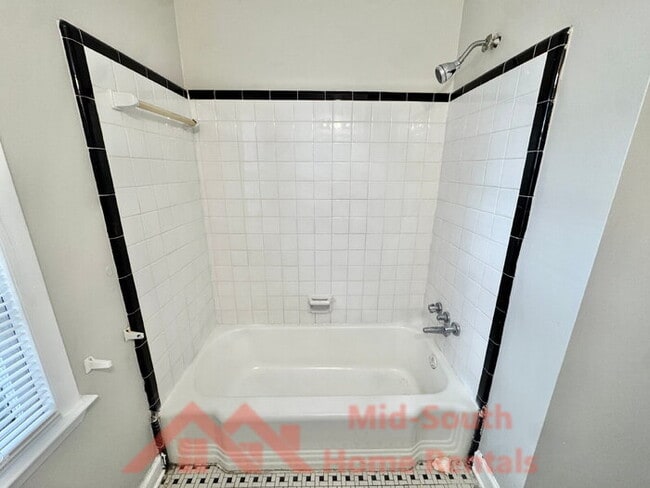 Building Photo - 3594 W Sutton Dr