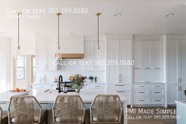 Building Photo - 1777 Crimson Oak Dr