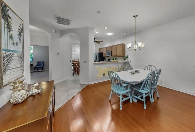 Building Photo - 313 Seneca Falls Dr