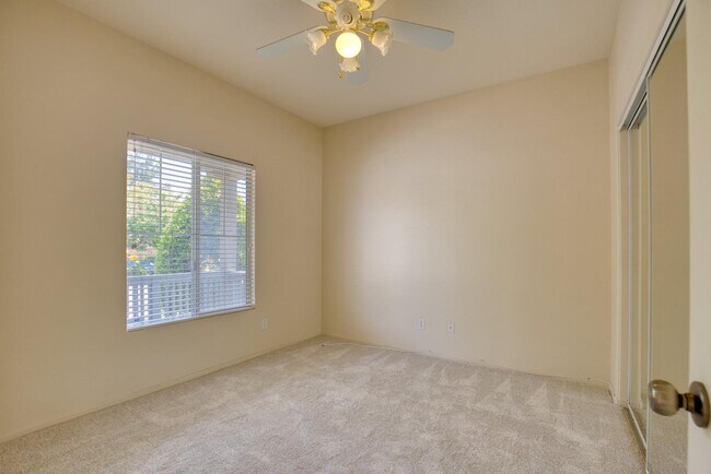 Building Photo - 32576 Guevara Dr